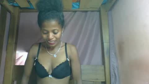 Snapshot of rosiahot1 chatting on March 1, 2025, 2:34 pm rosia online show from March 1, 2025, 2:34 pm