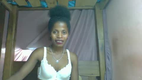 Snapshot of rosiahot1 chatting on March 1, 2025, 5:38 pm rosia online show from March 1, 2025, 5:38 pm