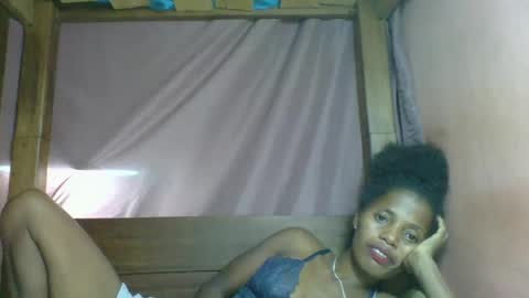 Snapshot of rosiahot1 chatting on March 2, 2025, 6:27 am rosia online show from March 2, 2025, 6:27 am