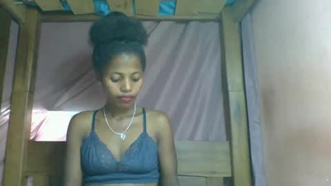 Snapshot of rosiahot1 chatting on March 2, 2025, 1:27 pm rosia online show from March 2, 2025, 1:27 pm
