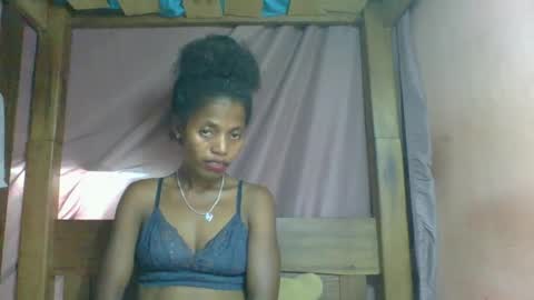 Snapshot of rosiahot1 chatting on March 2, 2025, 7:34 pm rosia online show from March 2, 2025, 7:34 pm
