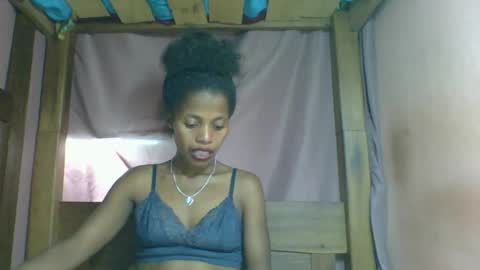 Snapshot of rosiahot1 chatting on March 3, 2025, 6:01 pm rosia online show from March 3, 2025, 6:01 pm