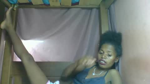 Snapshot of rosiahot1 chatting on March 4, 2025, 9:40 am rosia online show from March 4, 2025, 9:40 am