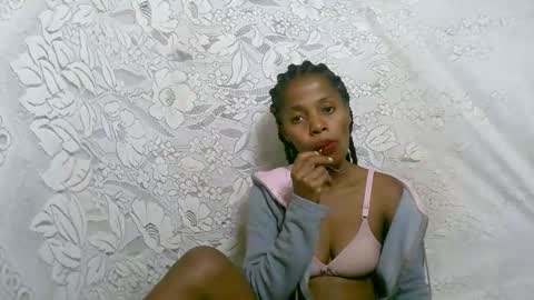 Snapshot of rosiahot1 chatting on October 2, 2025, 2:13 pm rosia online show from October 2, 2025, 2:13 pm