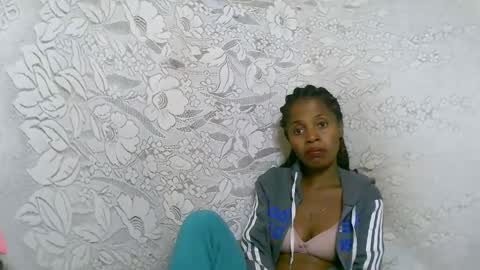 Snapshot of rosiahot1 chatting on October 5, 2025, 7:39 am rosia online show from October 5, 2025, 7:39 am