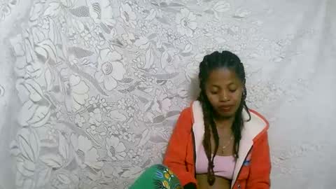 Snapshot of rosiahot1 chatting on October 8, 2025, 2:25 pm rosia online show from October 8, 2025, 2:25 pm