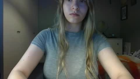 Rosie online show from November 7, 2025, 8:14 am