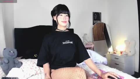 Rosieeee  online show from May 13, 2026, 4:15 pm