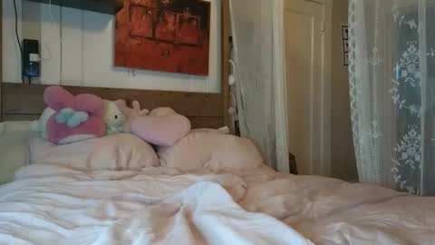 Rosie V online show from April 28, 2026, 2:49 am