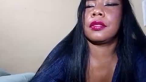 rosmerynavarro online show from March 5, 2025, 3:18 am