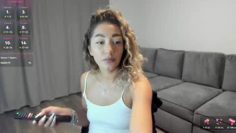 Snapshot of rossana_doll chatting on January 18, 2026, 7:56 am Rossa online show from January 18, 2026, 7:56 am