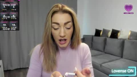 Snapshot of rossana_doll chatting on February 23, 2026, 10:56 am Rossa online show from February 23, 2026, 10:56 am