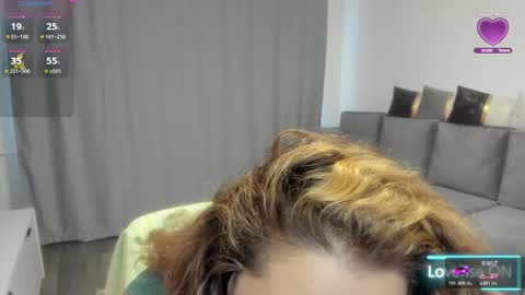 Snapshot of rossana_doll chatting on February 25, 2026, 7:51 am Rossa online show from February 25, 2026, 7:51 am