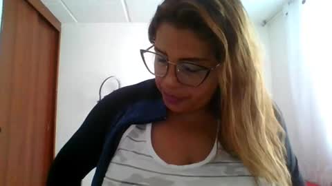 Rossana  online show from March 2, 2025, 12:01 pm