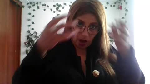 Rossana  online show from October 16, 2025, 7:26 pm