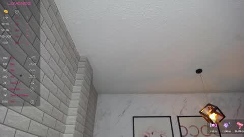 rosse jeane v online show from February 6, 2025, 1:43 pm