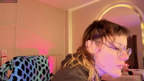 rossiie_hunt_ online show from June 2, 2026, 12:18 pm