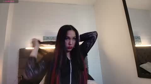 Snapshot of rossy_marks chatting on June 19, 2026, 2:38 am rossy_marks online show from June 19, 2026, 2:38 am