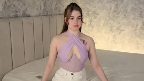 Snapshot of rosywhisper chatting on April 28, 2026, 9:14 am Rosy online show from April 28, 2026, 9:14 am