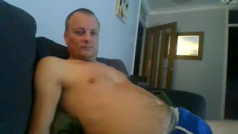 rotunda1874 online show from September 27, 2025, 9:20 pm