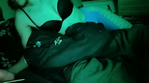 Snapshot of rouliette chatting on November 25, 2025, 2:33 am rouliette online show from November 25, 2025, 2:33 am