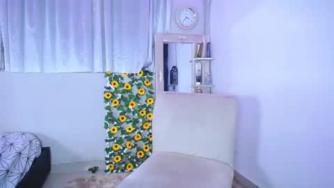 Snapshot of rous_25 chatting on December 21, 2024, 3:53 pm rous_25 online show from December 21, 2024, 3:53 pm