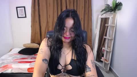 Snapshot of rous_25 chatting on September 20, 2025, 11:00 am rous_25 online show from September 20, 2025, 11:00 am