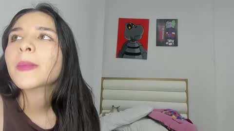 rous_and_sweet09 online show from June 3, 2026, 2:58 am