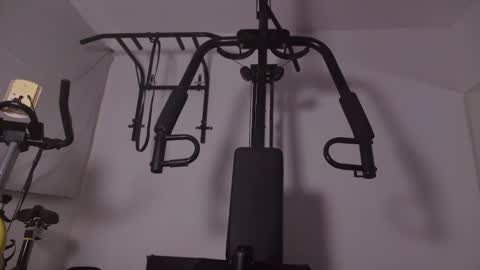 Snapshot of rouse_leon chatting on November 18, 2025, 1:15 pm Rouse leon online show from November 18, 2025, 1:15 pm