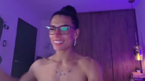 Snapshot of rouse_leon chatting on June 11, 2026, 12:32 am Rouse leon online show from June 11, 2026, 12:32 am