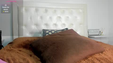 rouse_sexy_hotxx77 online show from September 25, 2025, 1:15 pm