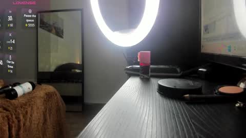 rouse_sexy_hotxx77 online show from October 12, 2025, 1:10 pm