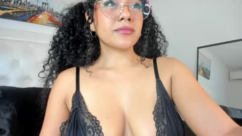 rouse_sexy_hotxx77 online show from May 15, 2026, 11:34 pm