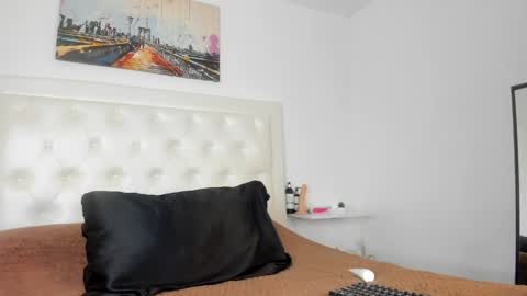 rouse_sexy_hotxx77 online show from May 26, 2026, 2:57 pm