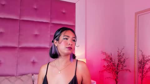 rousewhitte online show from November 25, 2025, 2:17 pm