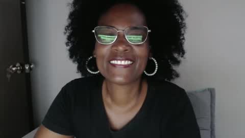 luxa online show from January 23, 2025, 12:30 pm