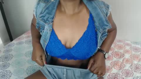 luxa online show from January 25, 2025, 1:41 pm