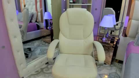 Rousse  online show from April 17, 2026, 12:19 pm