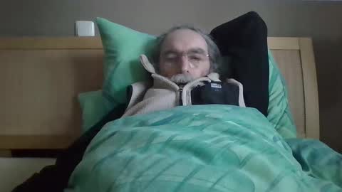 Snapshot of routi chatting on March 7, 2025, 7:08 am routi97 online show from March 7, 2025, 7:08 am