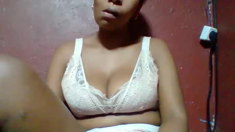 rovaelyah online show from February 17, 2026, 1:07 pm