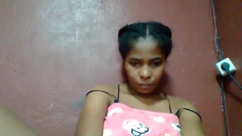 rovaelyah online show from April 13, 2026, 2:55 pm