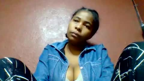 Snapshot of rovaelyah chatting on June 11, 2026, 3:15 am rovaelyah online show from June 11, 2026, 3:15 am