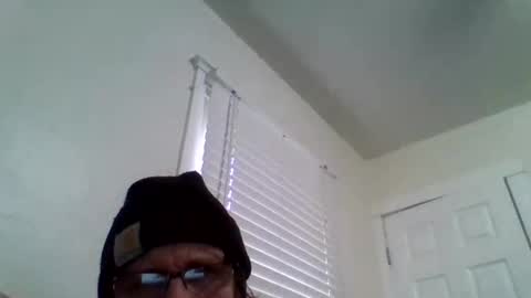 Snapshot of rowley2018 chatting on November 15, 2025, 7:54 pm rowley2018 online show from November 15, 2025, 7:54 pm