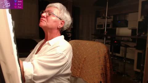 Snapshot of roxana_brooks chatting on January 8, 2025, 5:37 pm Roxana online show from January 8, 2025, 5:37 pm