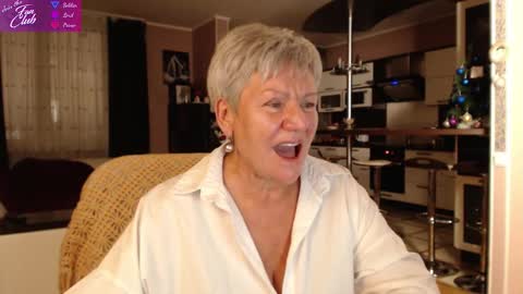 Snapshot of roxana_brooks chatting on January 11, 2025, 2:15 pm Roxana online show from January 11, 2025, 2:15 pm