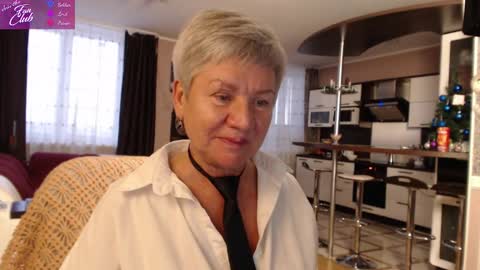 Snapshot of roxana_brooks chatting on January 12, 2025, 1:27 pm Roxana online show from January 12, 2025, 1:27 pm