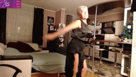 Snapshot of roxana_brooks chatting on January 13, 2025, 5:55 pm Roxana online show from January 13, 2025, 5:55 pm