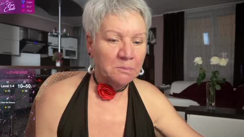Snapshot of roxana_brooks chatting on January 31, 2025, 6:03 pm Roxana online show from January 31, 2025, 6:03 pm