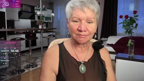 Snapshot of roxana_brooks chatting on February 1, 2025, 2:24 pm Roxana online show from February 1, 2025, 2:24 pm