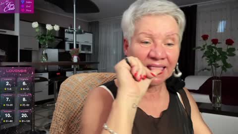 Snapshot of roxana_brooks chatting on February 2, 2025, 7:57 pm Roxana online show from February 2, 2025, 7:57 pm
